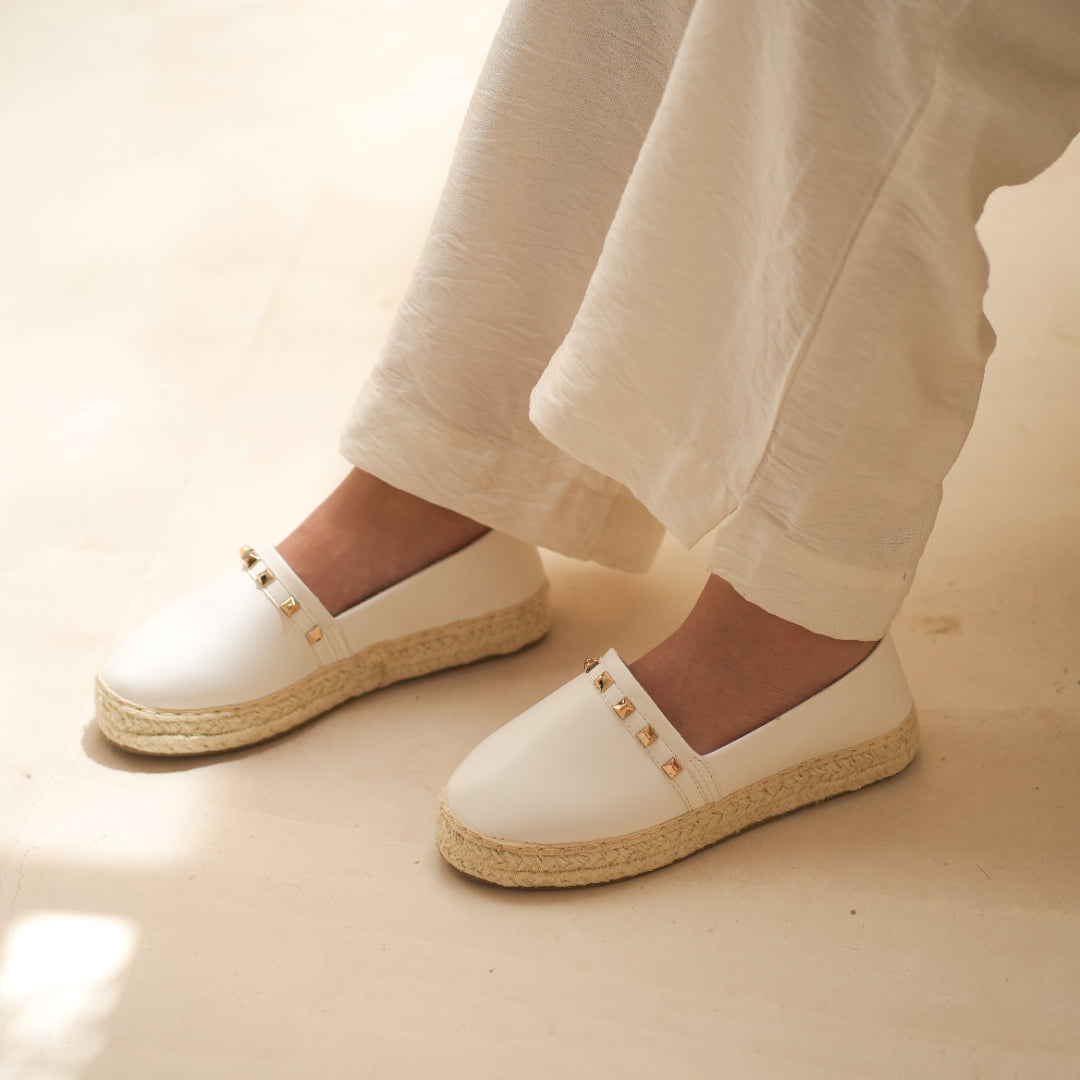 Elan White-Slipons